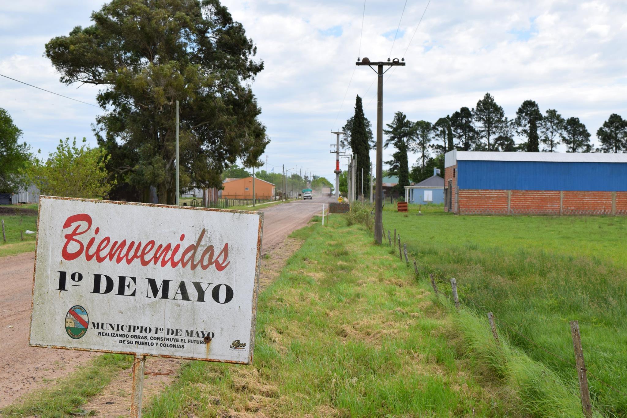 REPOSICIÓN DE RIPIO EN CAMINO DE ACCESO DESDE SAN CIPRIANO