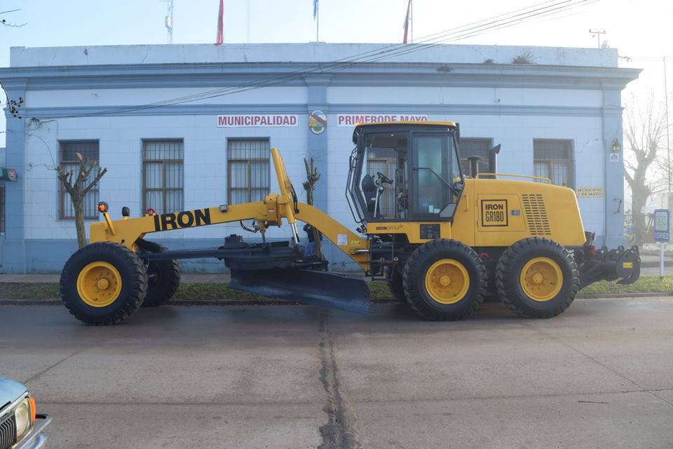 ADQUISICIÓN DE UNA MÁQUINA MOTONIVELADORA CERO KILÓMETRO EN LA MUNICIPALIDAD DE 1º DE MAYO