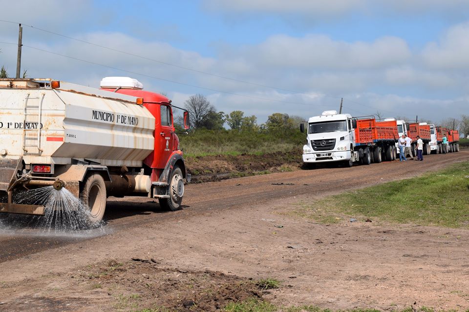 REPOSICIÓN DE BROZA Y RIPIO EN CAMINO DE ACCESO A SAN JOSE DESDE 1º DE MAYO