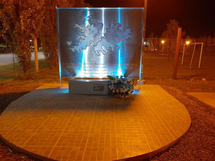 MONUMENTO EN HONOR A LOS VETERANOS Y CAÍDOS EN COMBATE EN LA GUERRA DE MALVINAS Y ATLÁNTICO SUR