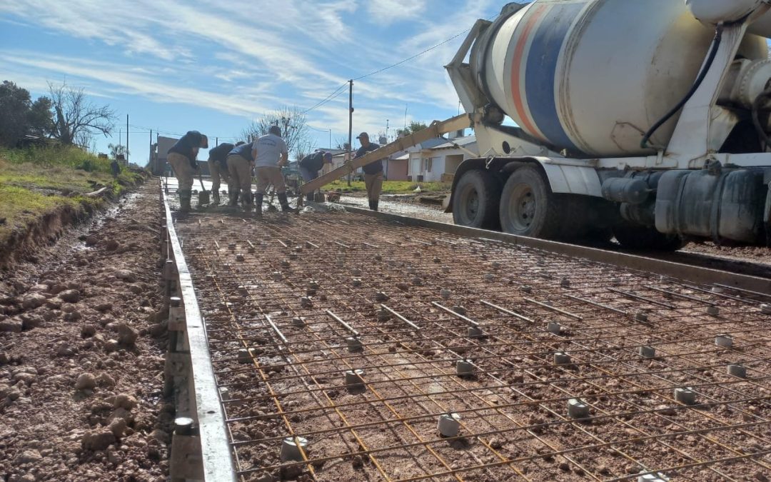 CONSTRUCCIÓN DE NUEVA CALLE DE HORMIGÓN