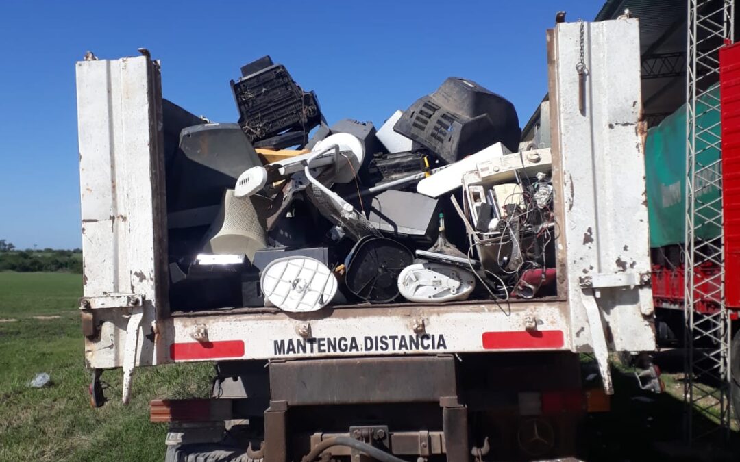 ENVÍO DE RESIDUOS ELÉCTRICOS Y ELECTRÓNICOS HACIA LA PLANTA DE LA COOPERATIVA DE TRABAJO “RECICLANDO TRABAJO Y DIGNIDAD”