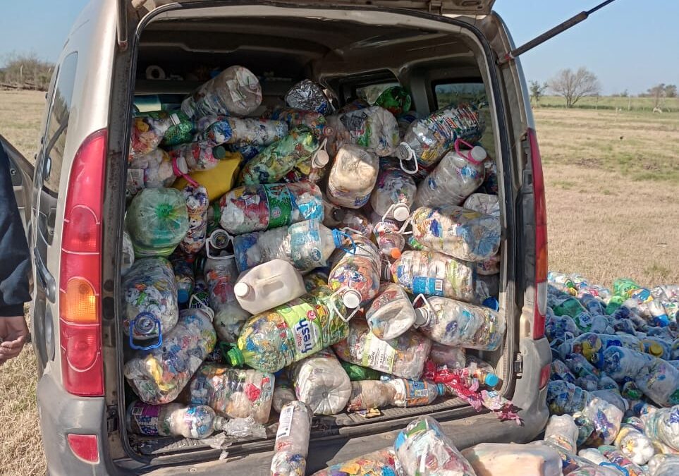 SE TRASLADARON BOTELLAS DE AMOR (ECOBOTELLAS) A LA PLANTA DE VALORIZACIÓN DE ARROYO BARÚ