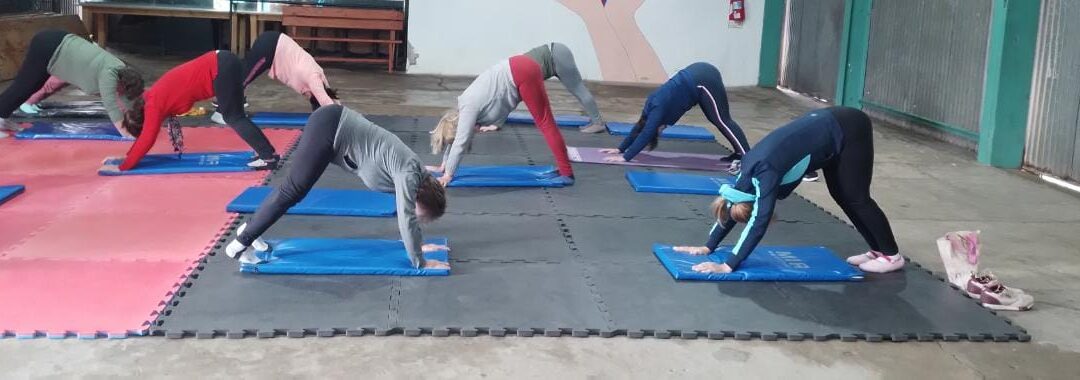 CLASES DE YOGA: OTRA DE NUESTRAS PROPUESTAS DEPORTIVAS…